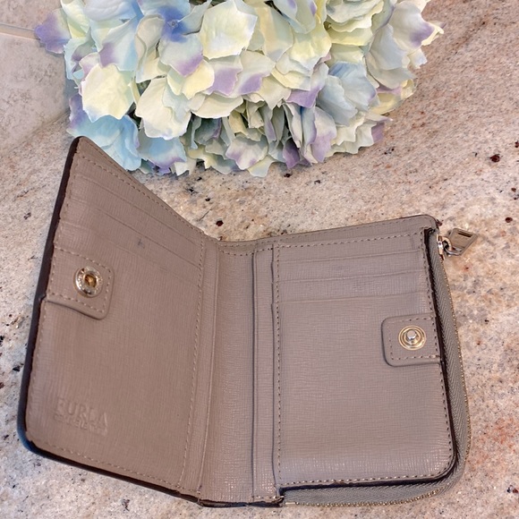 FURLA TAUPE CROSSGRAIN LEATHER WALLET - Picture 2 of 8